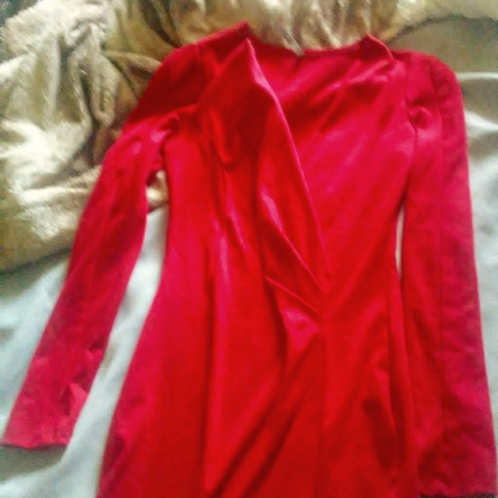 Long sleeve red dress